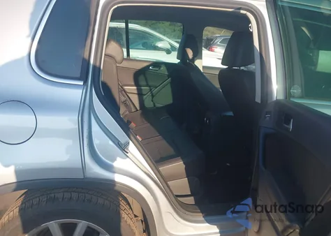 2017 Volkswagen Tiguan 2.0T Wolfsburg Edition из США, поврежденный, VIN WVGRV7AX8HW502689